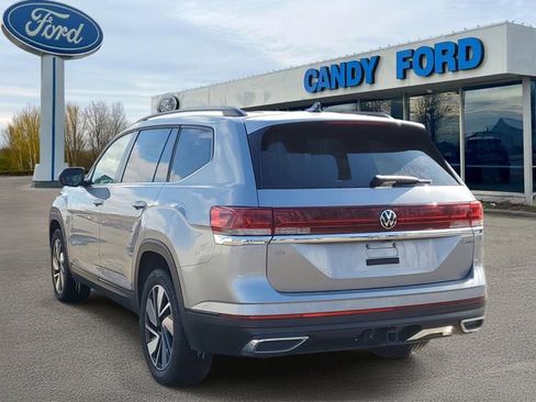 Used 2024 Volkswagen Atlas SE image 3