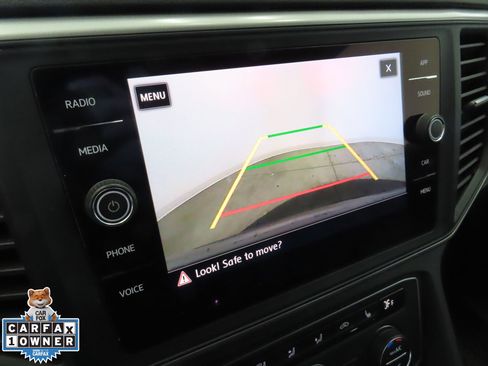 Used 2020 Volkswagen Atlas Cross Sport SE w/ Towing Package image 20