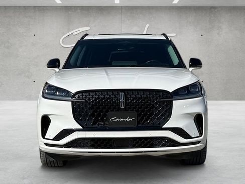 Used 2025 Lincoln Aviator Reserve w/ Jet Appearance Package image 9