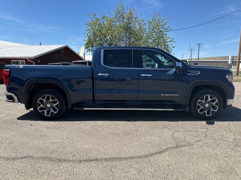 Used 2022 GMC Sierra 1500 SLT w/ SLT Premium Plus Package AWD/4WD image 37