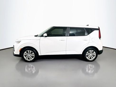 Used 2020 Kia Soul LX image 8