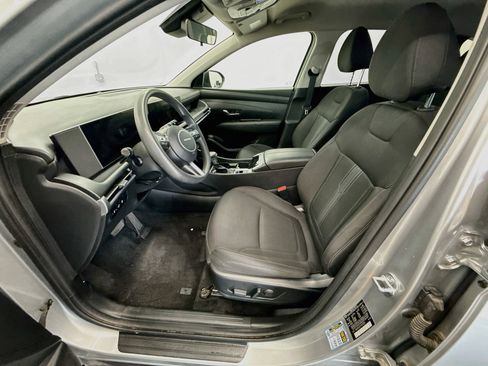 Used 2025 Hyundai Tucson SEL FWD image 13