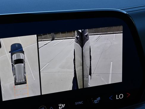 Used 2025 Chevrolet Tahoe LT w/ Comfort Package image 30