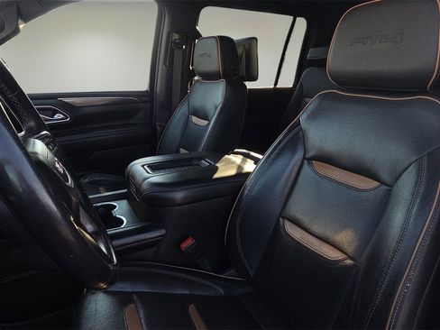 Used 2021 GMC Yukon XL AT4 w/ AT4 Premium Package image 31