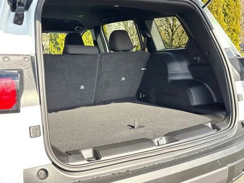 New 2026 Jeep Cherokee Laredo AWD/4WD image 21