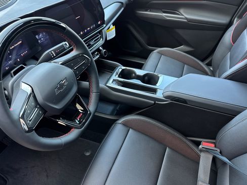 New 2025 Chevrolet Equinox EV RS image 10