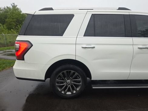 Used 2020 Ford Expedition Limited w/ Equipment Group 301A AWD/4WD image 7
