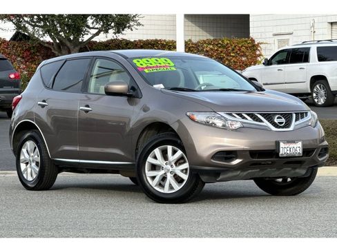 Used 2013 Nissan Murano S image 2
