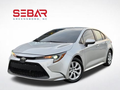Used 2022 Toyota Corolla LE FWD image 1