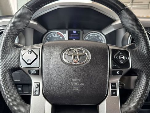 Used 2021 Toyota Tacoma SR5 w/ Technology Package AWD/4WD image 22