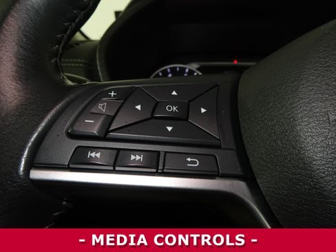 Certified 2023 Nissan Sentra SV image 13