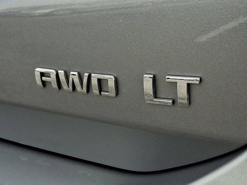 Used 2024 Chevrolet Equinox LT AWD/4WD image 31