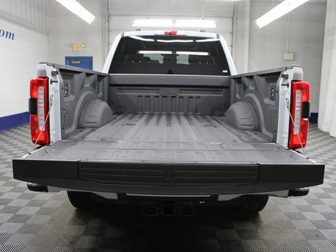 Used 2025 Ford F350 Lariat w/ Black Appearance Package image 44