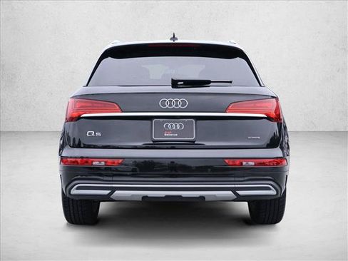 Used 2023 Audi Q5 2.0T Premium Plus w/ Premium Plus Package AWD/4WD image 8