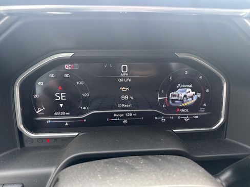 Used 2024 GMC Sierra 2500 Denali Ultimate w/ Max Trailering Package image 8