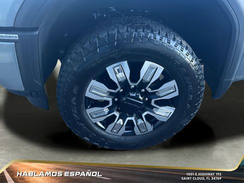 Used 2025 GMC Sierra 2500 Denali image 10