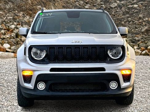 Used 2020 Jeep Renegade Latitude image 3