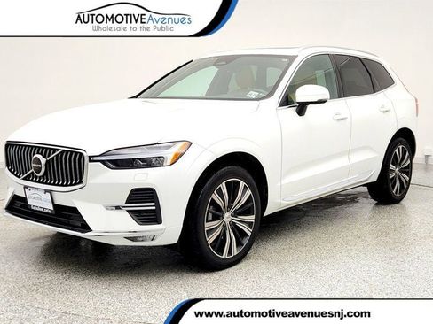 Used 2022 Volvo XC60 B5 Inscription w/ Climate Package image 1