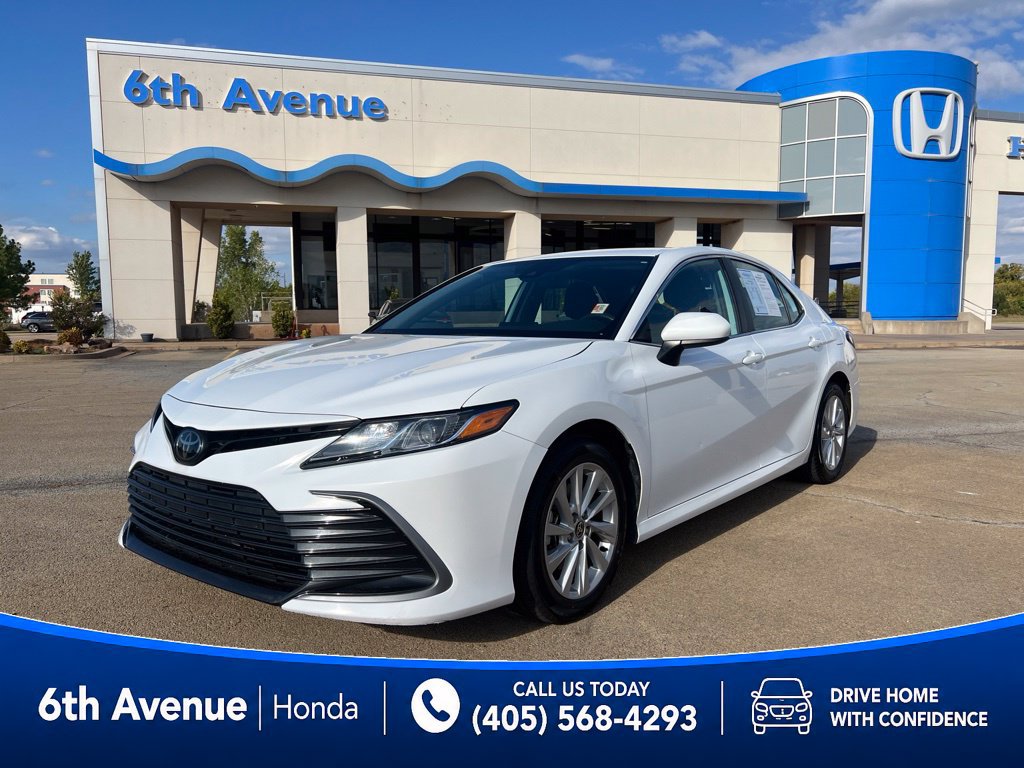 Used 2024 Toyota Camry LE FWD image 1