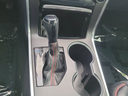 Used 2015 Toyota Camry SE image 25