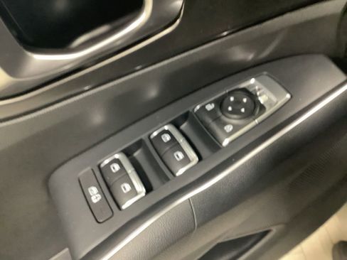 Certified 2023 Kia Sorento EX image 15