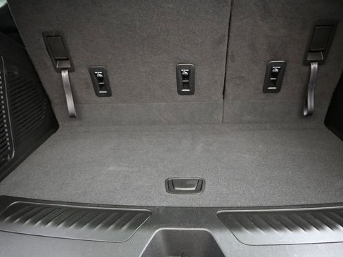 Used 2023 GMC Yukon SLT image 20