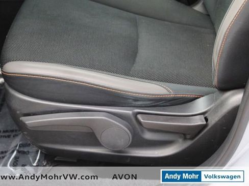 Used 2017 Subaru Crosstrek 2.0i Premium image 16