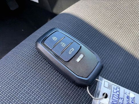 Used 2023 Hyundai Kona SEL w/ Convenience Package FWD image 11
