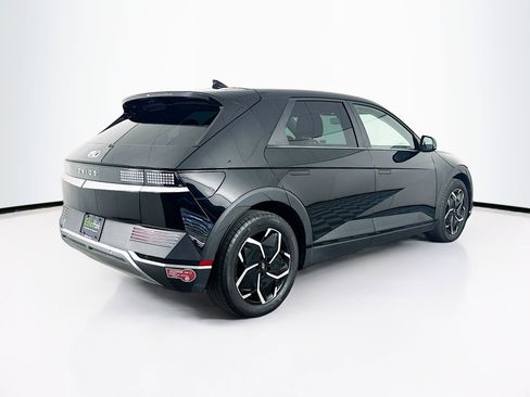 Used 2024 Hyundai Ioniq 5 SEL image 9