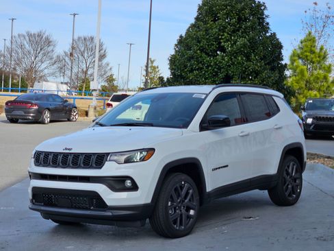 New 2026 Jeep Compass Latitude image 3