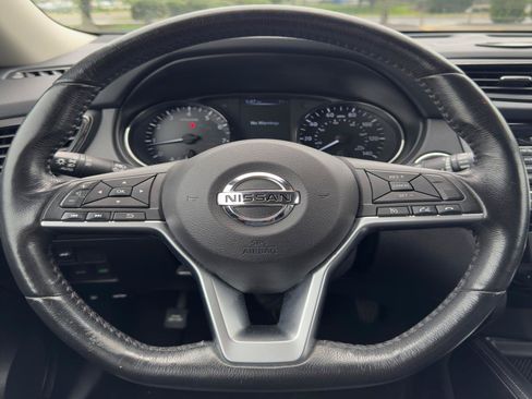 Used 2017 Nissan Rogue SL w/ SL Premium Package AWD/4WD image 12