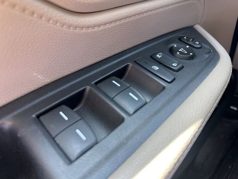 Used 2019 Honda Odyssey EX-L image 17