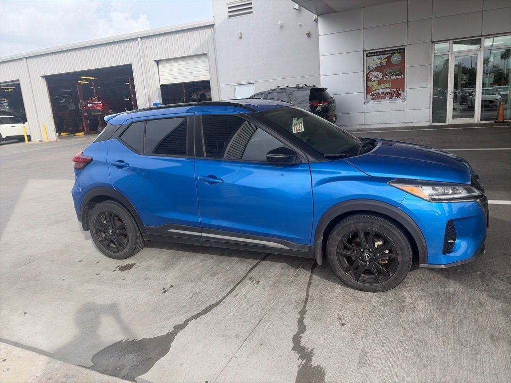 Used 2024 Nissan Kicks SR FWD image 1