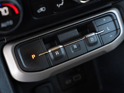 Used 2023 GMC Acadia Denali image 14