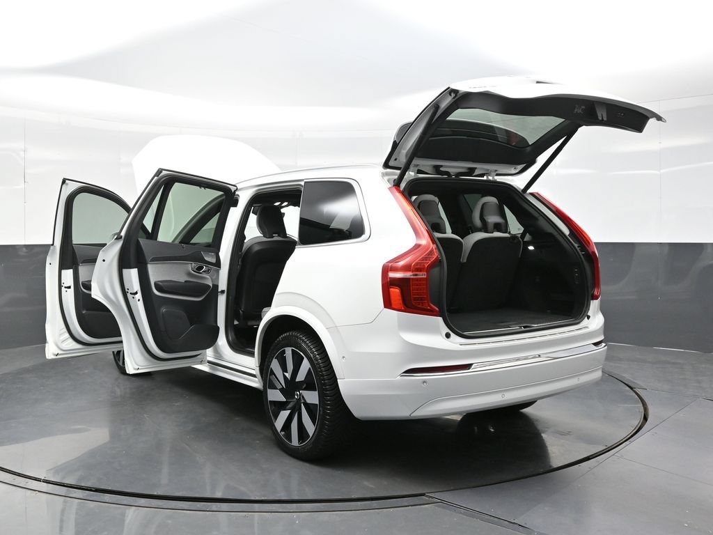 Used 2023 Volvo XC90 T8 Ultimate AWD/4WD image 39