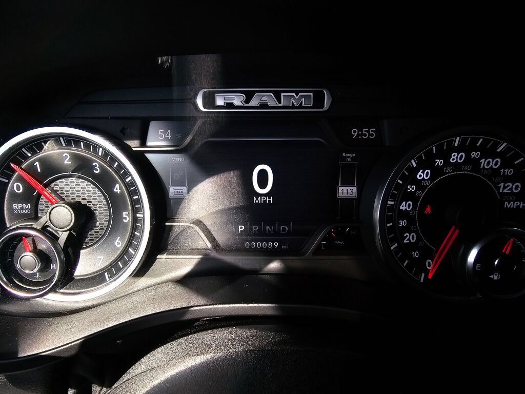 Used 2019 RAM 1500 Laramie AWD/4WD image 25