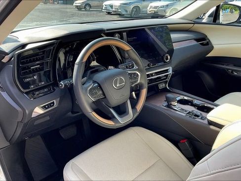 Used 2024 Lexus RX 350 Premium w/ Convenience Package AWD/4WD image 3