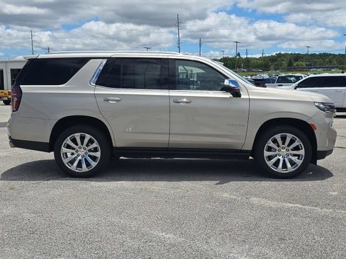 Used 2023 Chevrolet Tahoe Premier RWD image 6