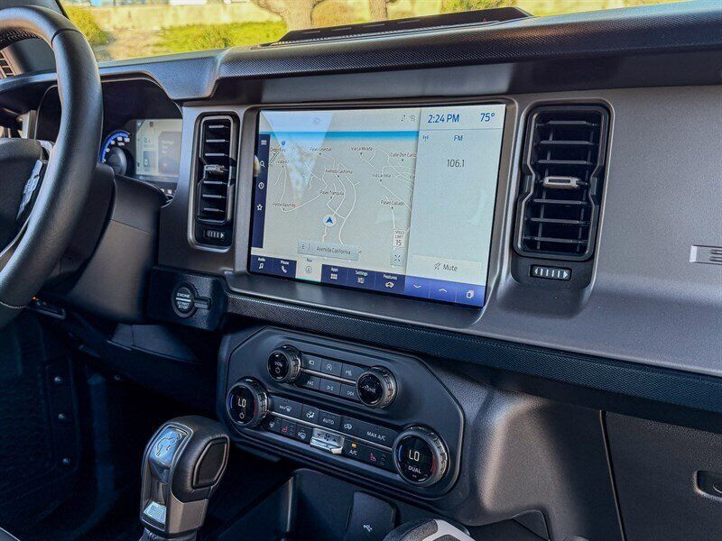 Used 2021 Ford Bronco First Edition AWD/4WD image 31