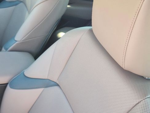 Used 2025 Lexus ES 350 w/ Premium Package FWD image 19