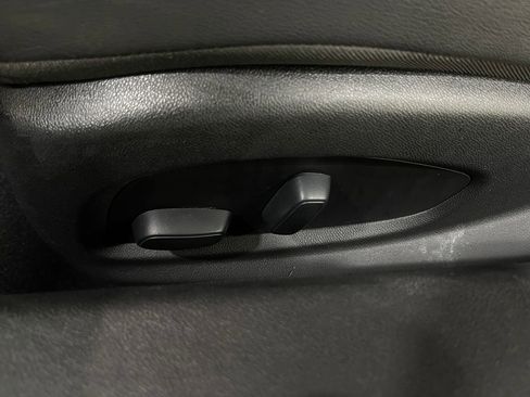 Used 2019 Chevrolet Camaro SS image 16