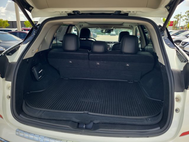 Used 2020 Nissan Murano Platinum w/ Cargo Package AWD/4WD image 9