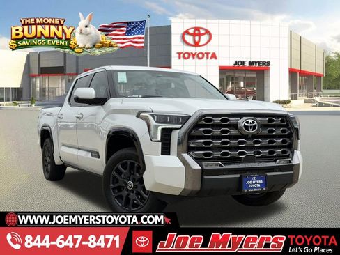 Used 2024 Toyota Tundra Platinum image 1