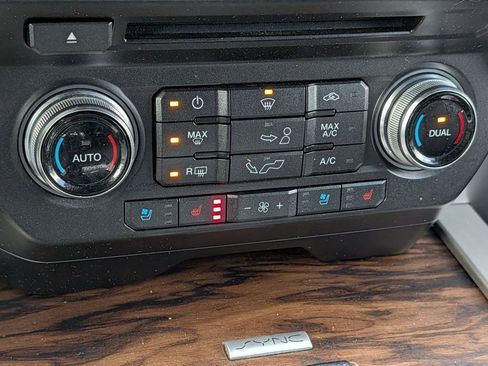 Certified 2018 Ford F150 Lariat w/ Equipment Group 502A Luxury image 17