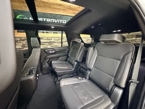 Used 2023 GMC Yukon SLT w/ SLT Premium Package AWD/4WD image 34