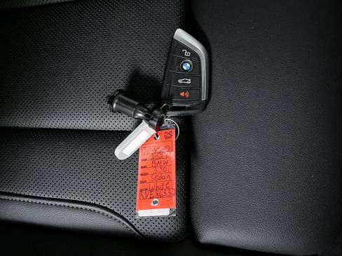 Used 2024 BMW 330i Sedan RWD image 25