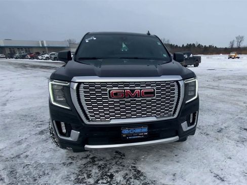 Certified 2021 GMC Yukon Denali w/ Denali Premium Package image 3