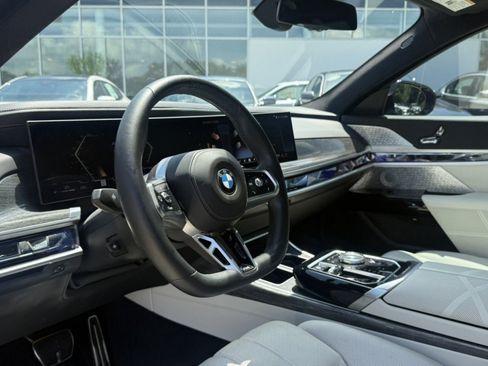 Certified 2023 BMW 760i xDrive w/ Executive Package AWD/4WD image 14