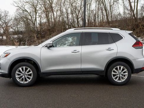 Used 2020 Nissan Rogue SV image 9