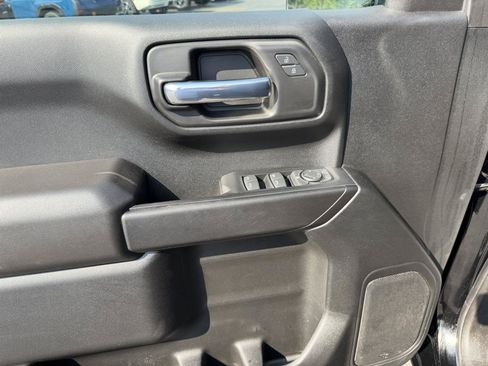 Used 2023 GMC Sierra 1500 Pro w/ Graphite Edition AWD/4WD image 9